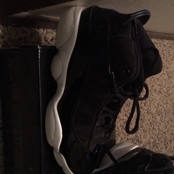 Jordan’s - Picture 2 of 4